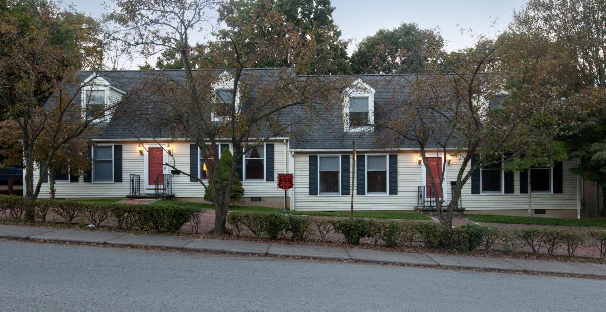 Popular attractions Area Nearby Property
